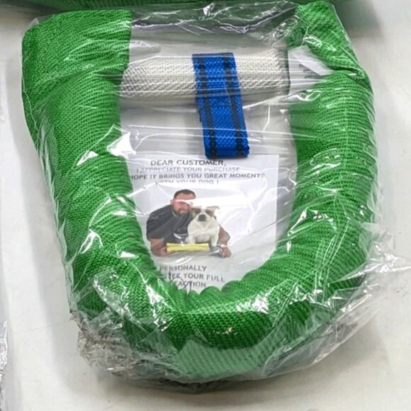 BullFit Horseshoe Dog Bite Tug Toy Tug of War Dog Toy for 2 Dogs to Play Green - Picture 2 of 8